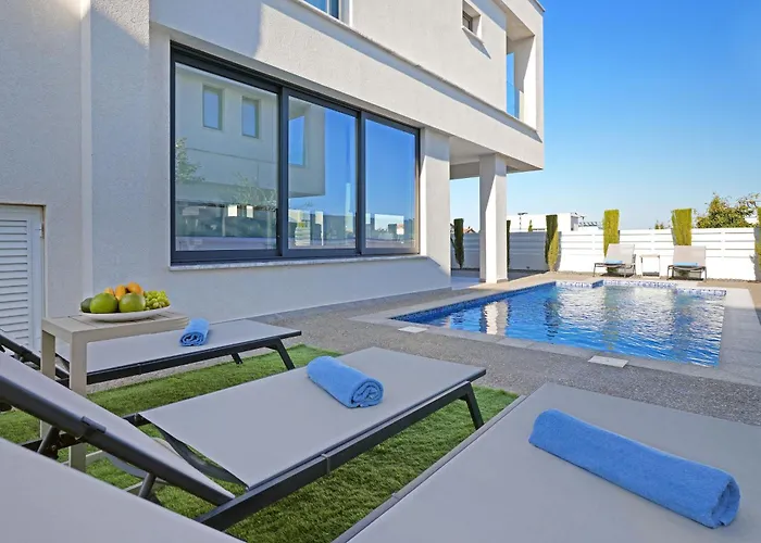 Villa Theresa Protaras